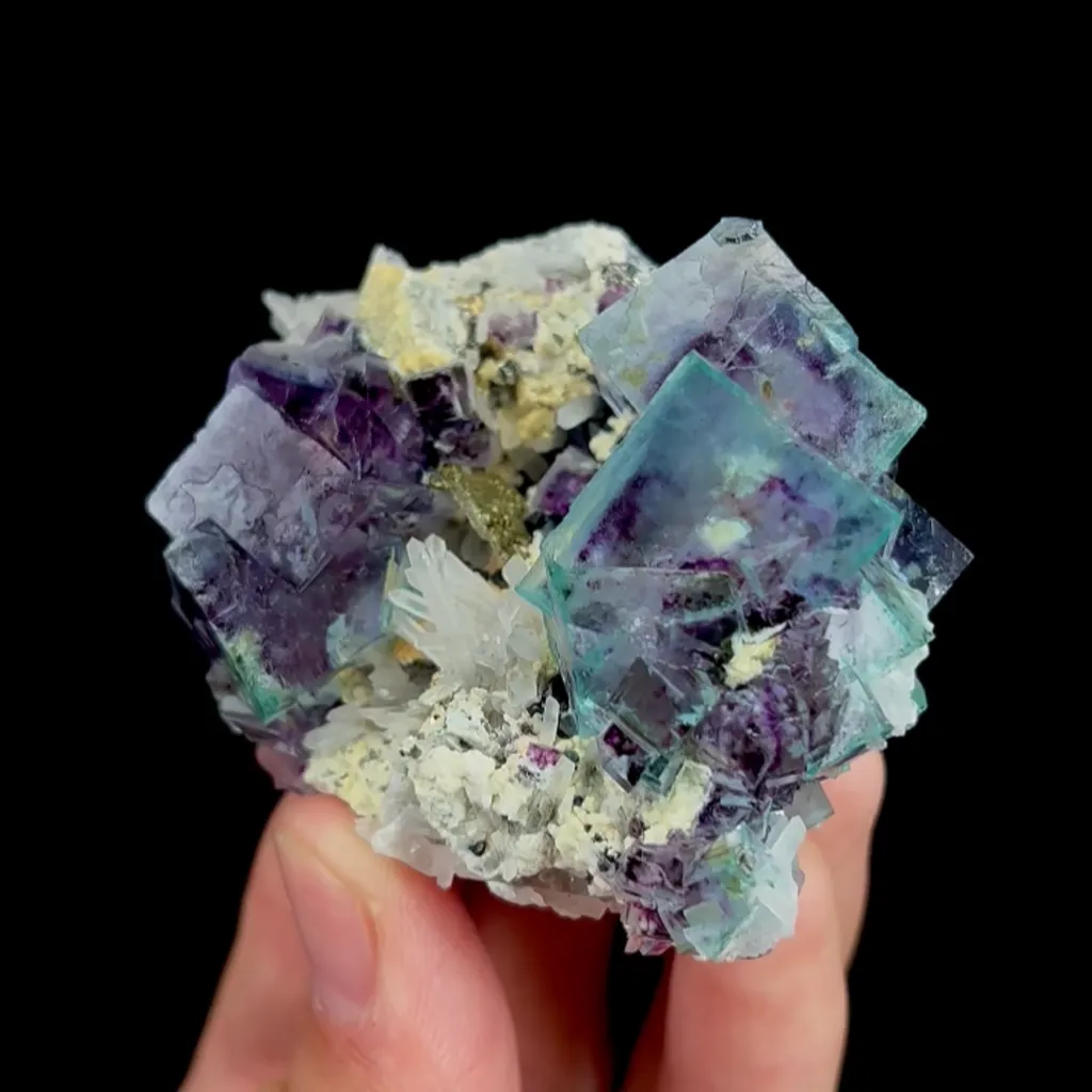 Natural Purple Phantom Fluorite and Quartz Cluster, Mineral Specimen: Yindu,Inner Mongolia (60*50*35MM) image
