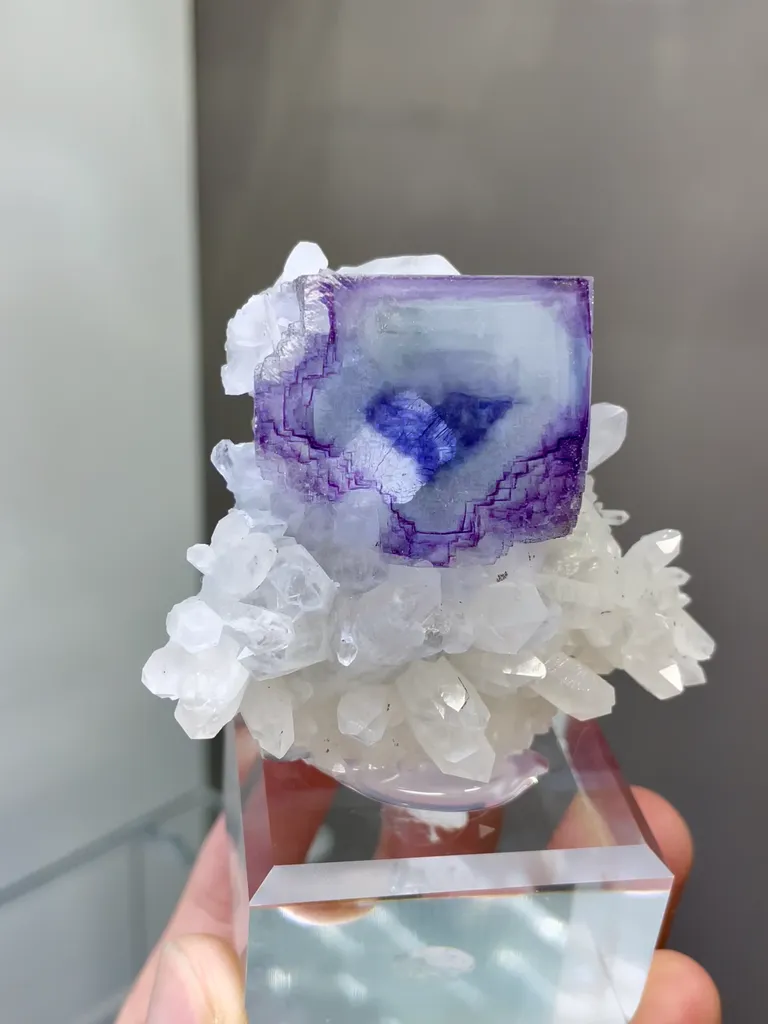 Natural Purple Phantom Fluorite and Quartz coexist comes from Yaogangxian,Hunan 55*25*50MM - image 2