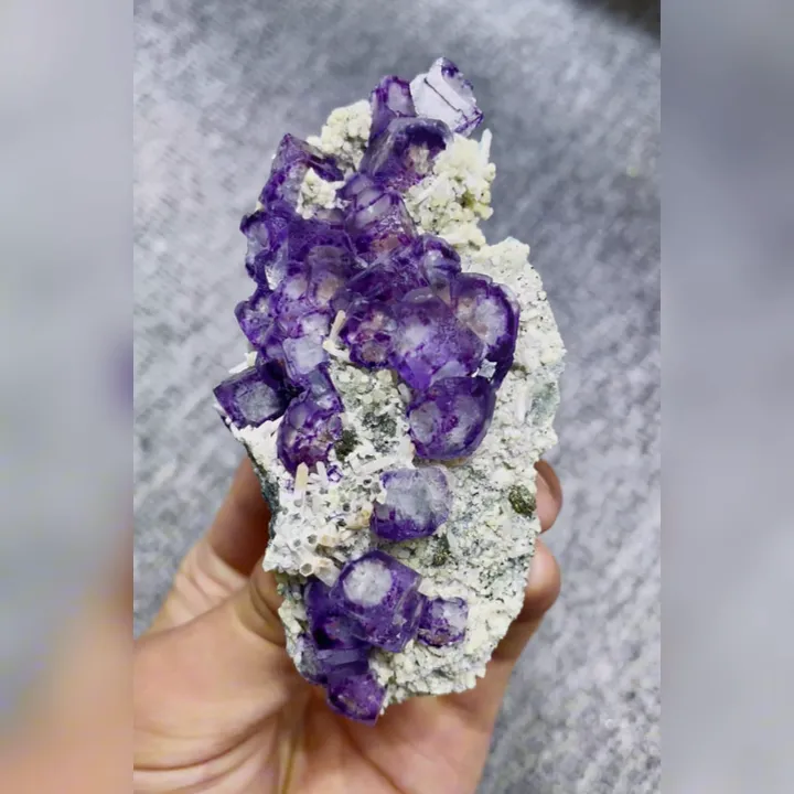 Natural Purple Phantom Fluorite and Quartz, Mineral Specimen: Inner Mongolia,China (50*95*25MM) - image 4