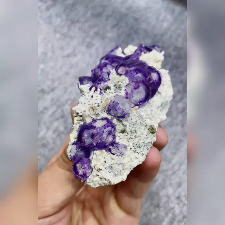 Natural Purple Phantom Fluorite and Quartz, Mineral Specimen: Inner Mongolia,China (50*95*25MM) - image 3