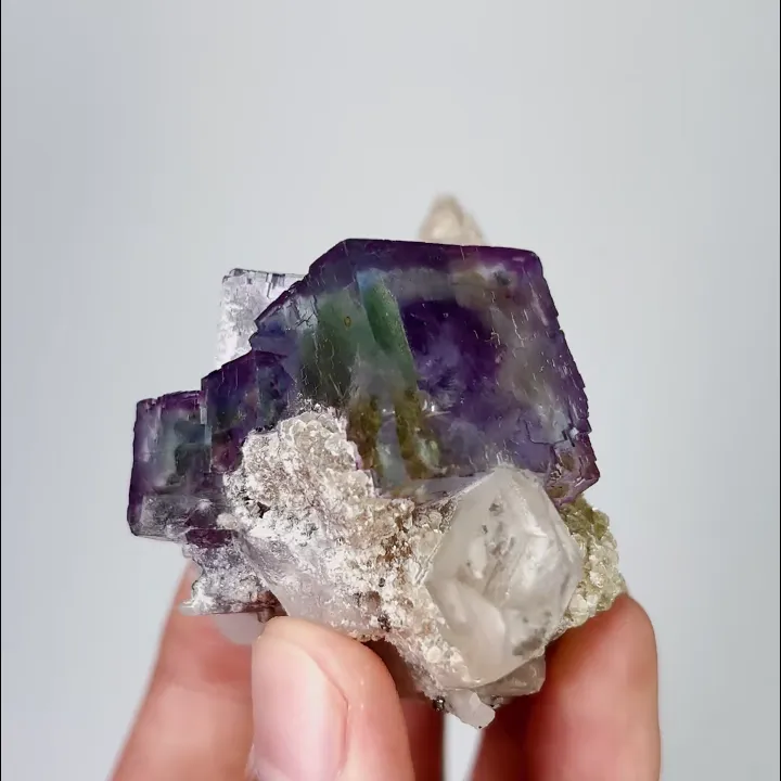 Natural Purple Phantom Fluorite and Quartz, Mineral Specimen: Yaogangxian,Hunan (55*60*45MM) - image 2