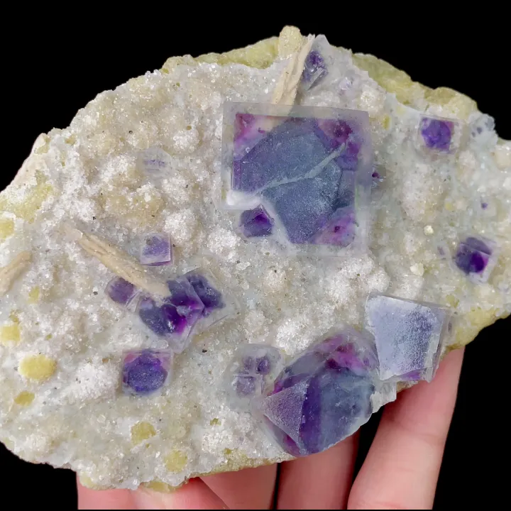Natural Purple Phantom Fluorite and Quartz, Mineral Specimen: Yindu,Inner Mongolia (125*75*25MM) image