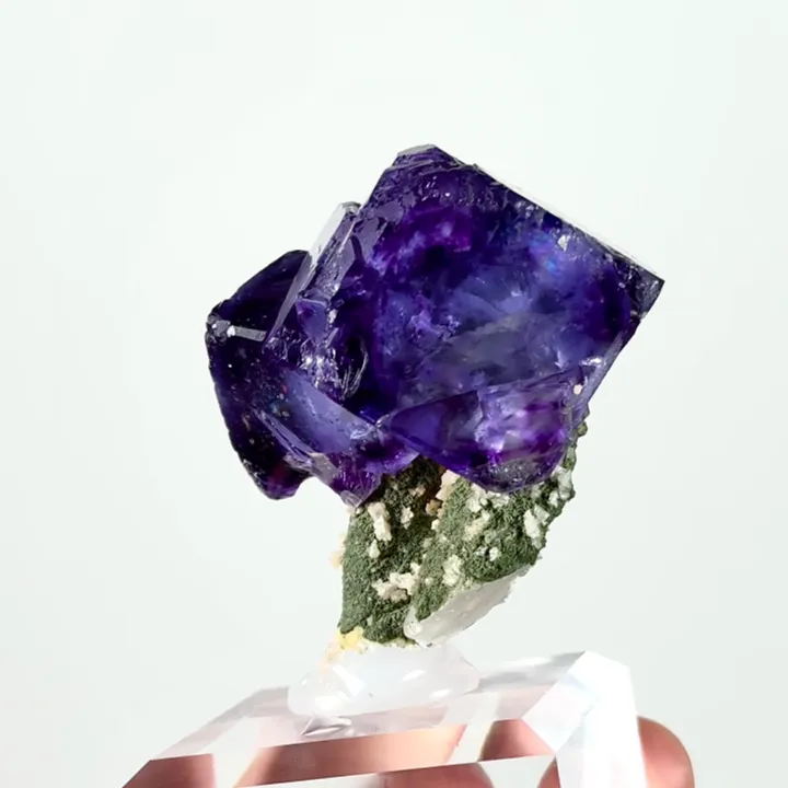 Natural Purple Phantom Fluorite and Quartz, Mineral Specimen: Yindu,Inner Mongolia (40*35*40MM) - image 3