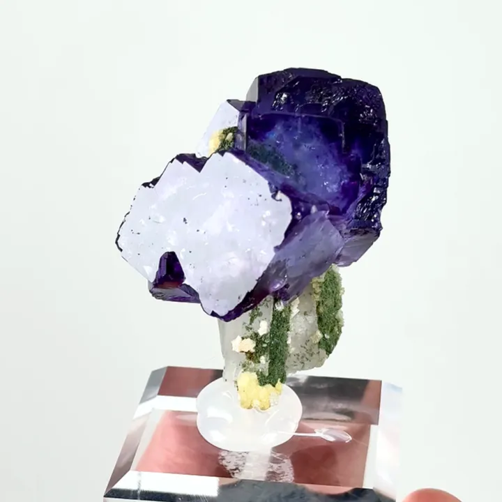 Natural Purple Phantom Fluorite and Quartz, Mineral Specimen: Yindu,Inner Mongolia (40*35*40MM) - image 2