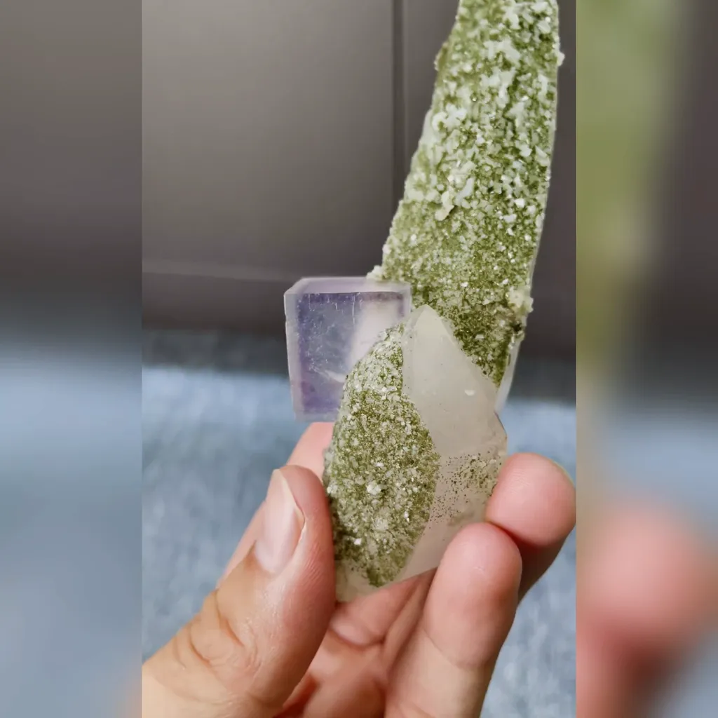 Natural Purple Phantom Fluorite and Quartz Symbiosis comes from Yaogangxian,Hunan 35*35*110MM - image 3