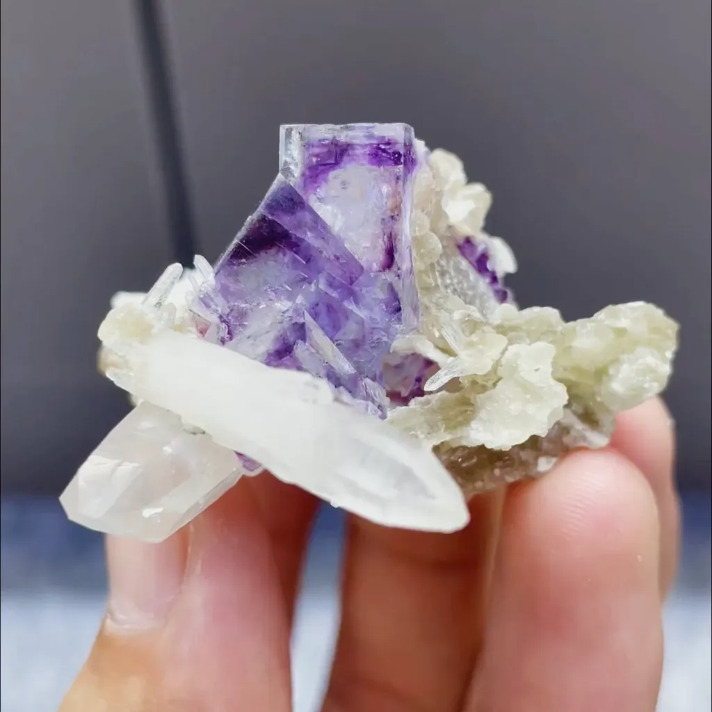 Natural Purple Phantom Fluorite and Quartz Symbiosis comes from Yaogangxian,Hunan 40*55*25MM image