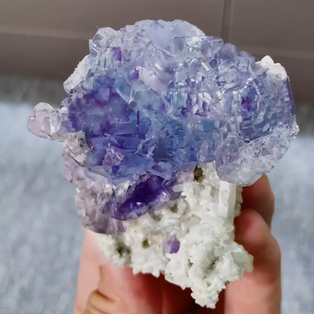 Natural Purple Phantom Fluorite and Quartz Symbiosis comes from Yindu,Inner Mongolia 45*65*40MM - image 2