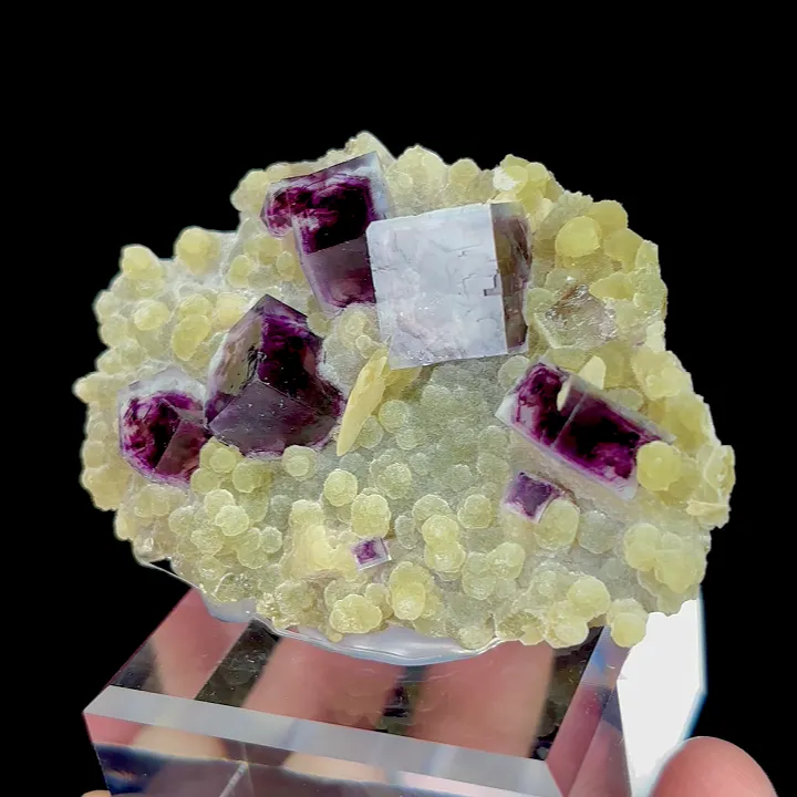 Natural Purple Phantom Fluorite and Siderite, Mineral Specimen: Inner Mongolia,China (70*40*20MM) image
