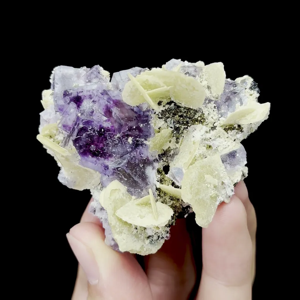 Natural Purple Phantom Fluorite and Siderite Mineral Specimen,High Quality Specimen,YINDU,INNER MONGOLIA,CHINA(60*50*25mm) image