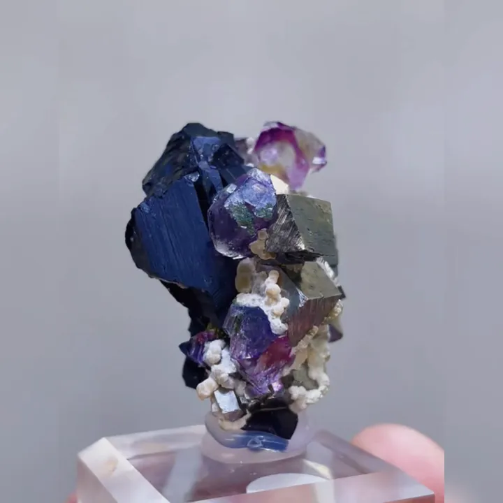 Natural Purple Phantom Fluorite & Black Wolframite and Arsenopyrite, Mineral Specimen:Yaogangxian,Hunan (25*25*30mm) - image 3