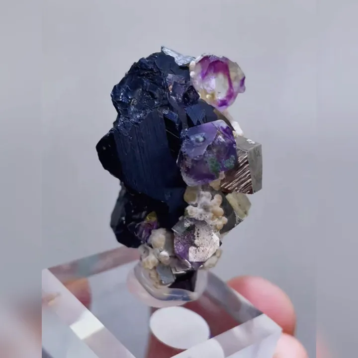 Natural Purple Phantom Fluorite & Black Wolframite and Arsenopyrite, Mineral Specimen:Yaogangxian,Hunan (25*25*30mm) - image 2