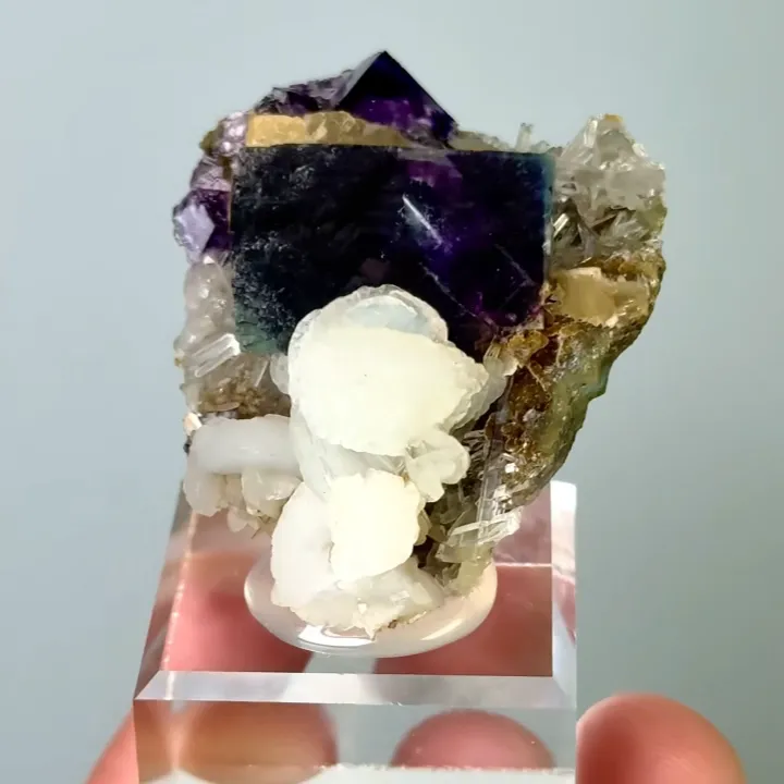 Natural Purple Phantom Fluorite & Calcite and Quartz, Mineral Specimen:Yindu,Inner Mongolia （35*30*20MM） - image 2