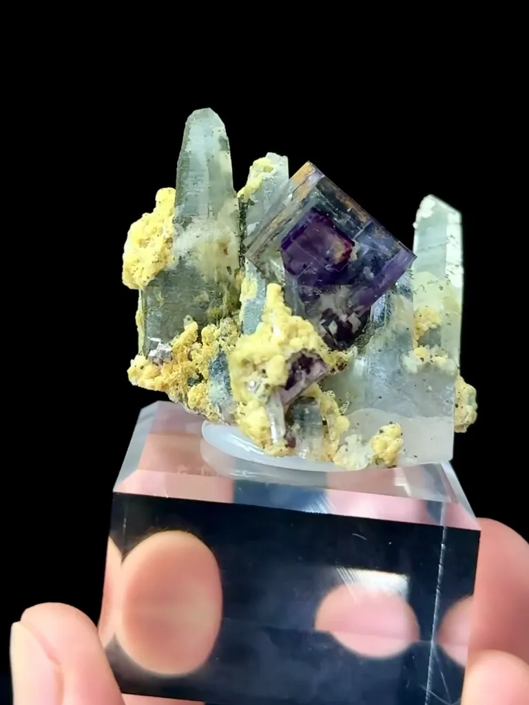 Natural Purple Phantom Fluorite Coexists with Crystal Tower comes from Yaogangxian,Hunan 40*30*25MM - image 2