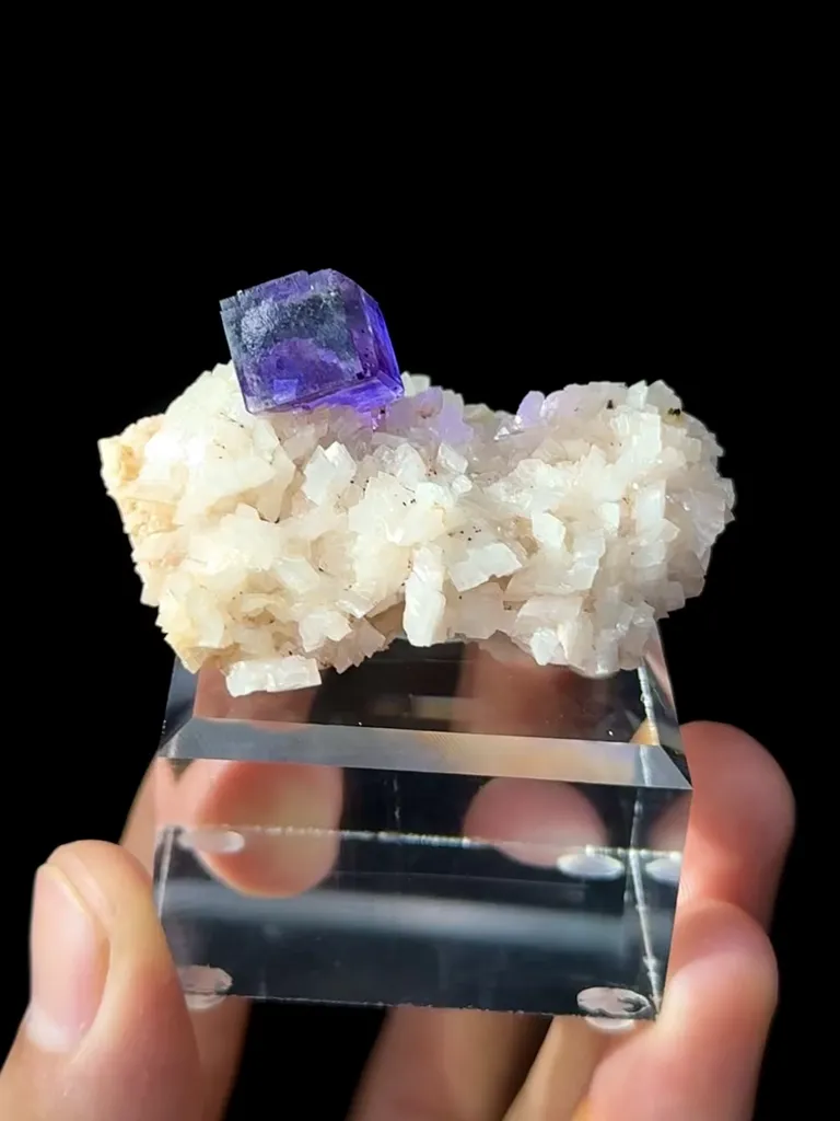 Natural Purple Phantom Fluorite Coexists With Dolomite comes from Xinjiang 50*40*30MM image