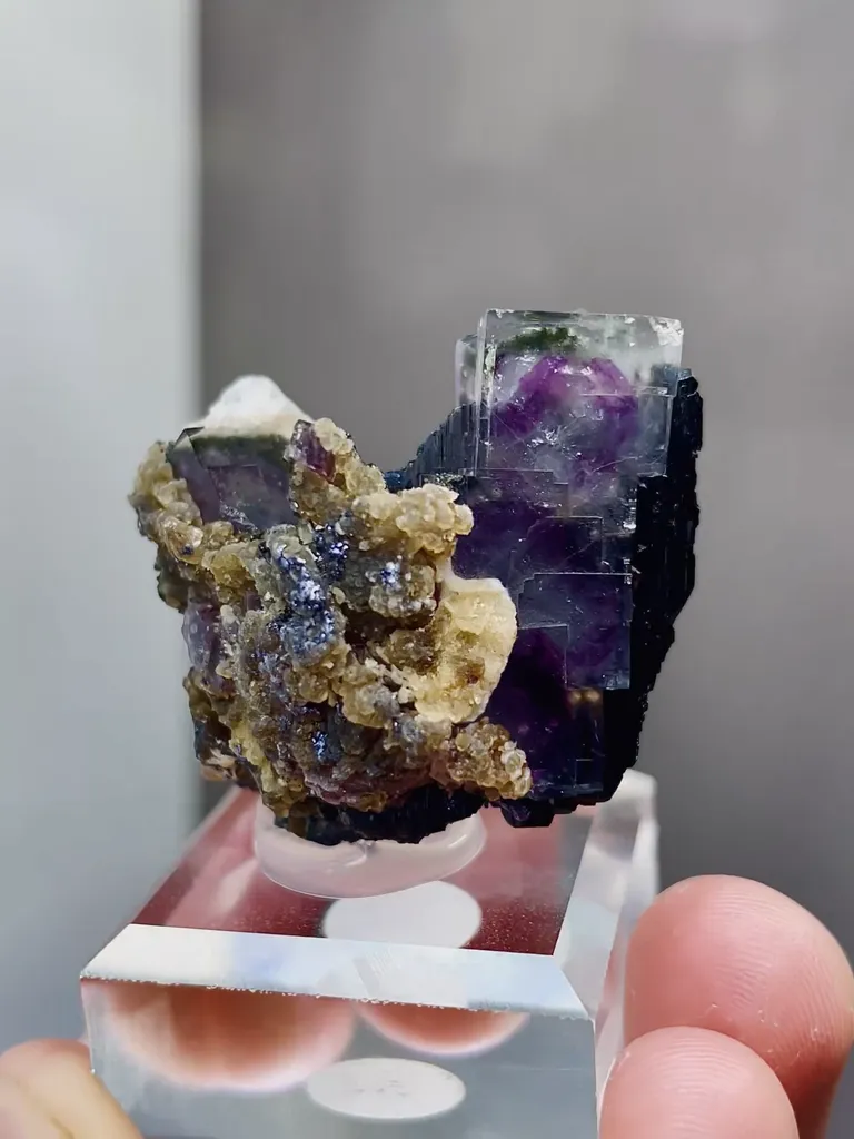 Natural Purple Phantom Fluorite coexists with Mica comes from Yaogangxian,Hunan 30*20*30MM image