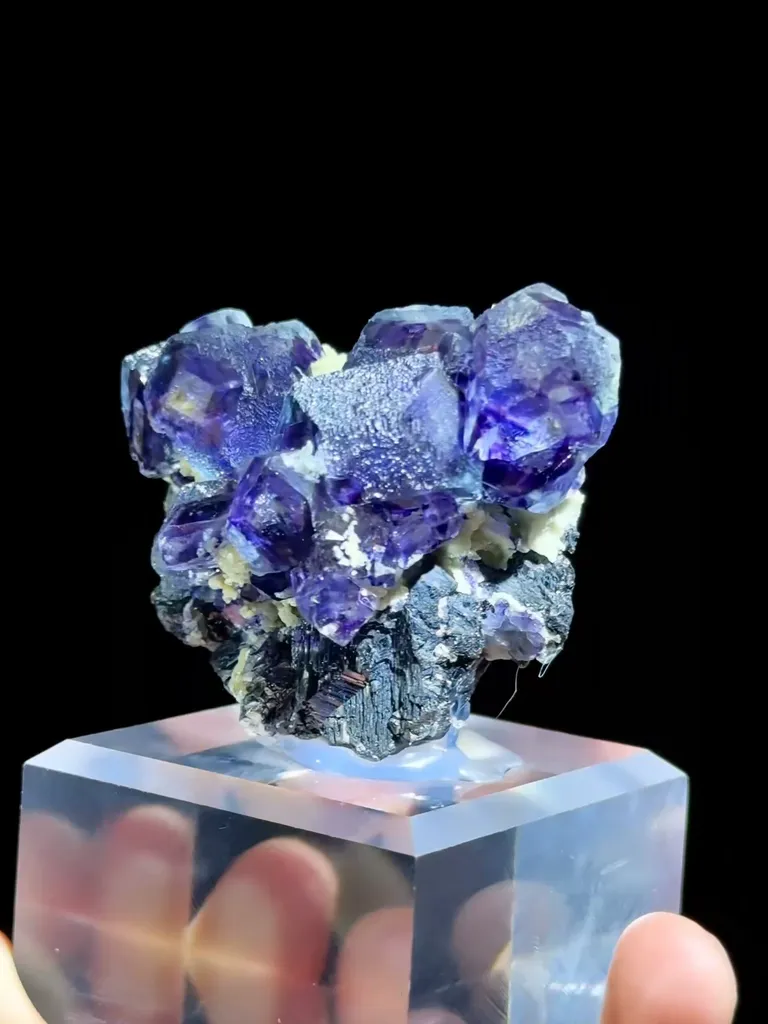 Natural Purple Phantom Fluorite coexists with Mica comes from Yindu,Inner Mongolia 60*30*45MM - image 3