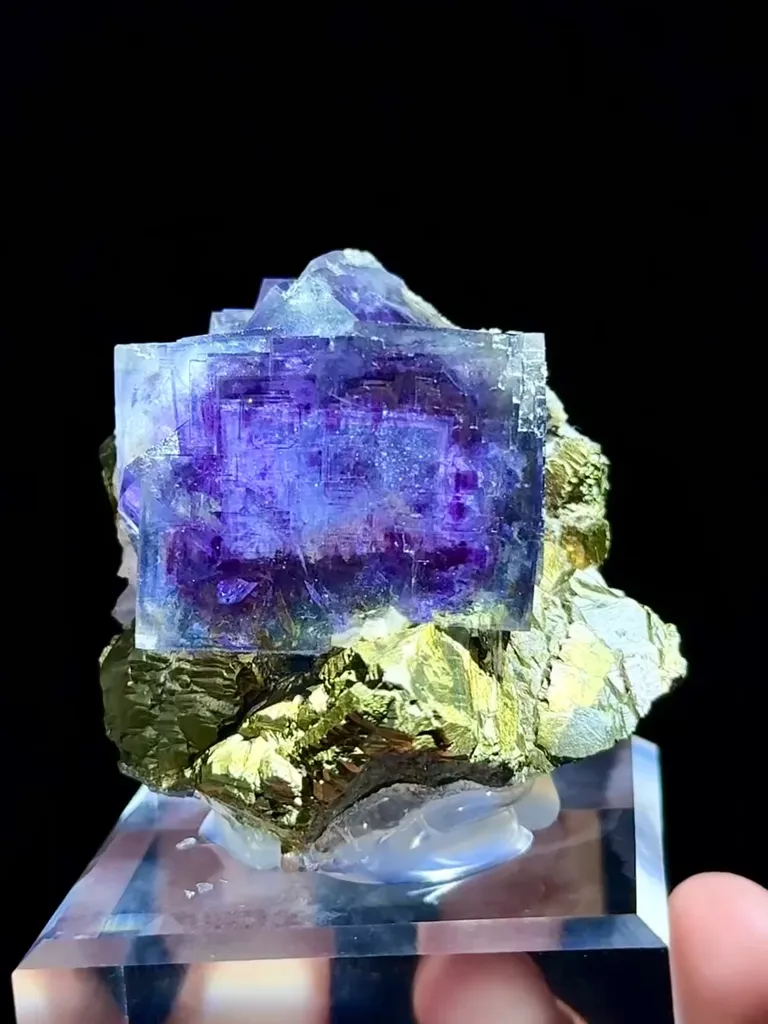 Natural Purple Phantom Fluorite Coexists with Pyrite comes from Yaogangxian,Hunan 45*40*40MM image