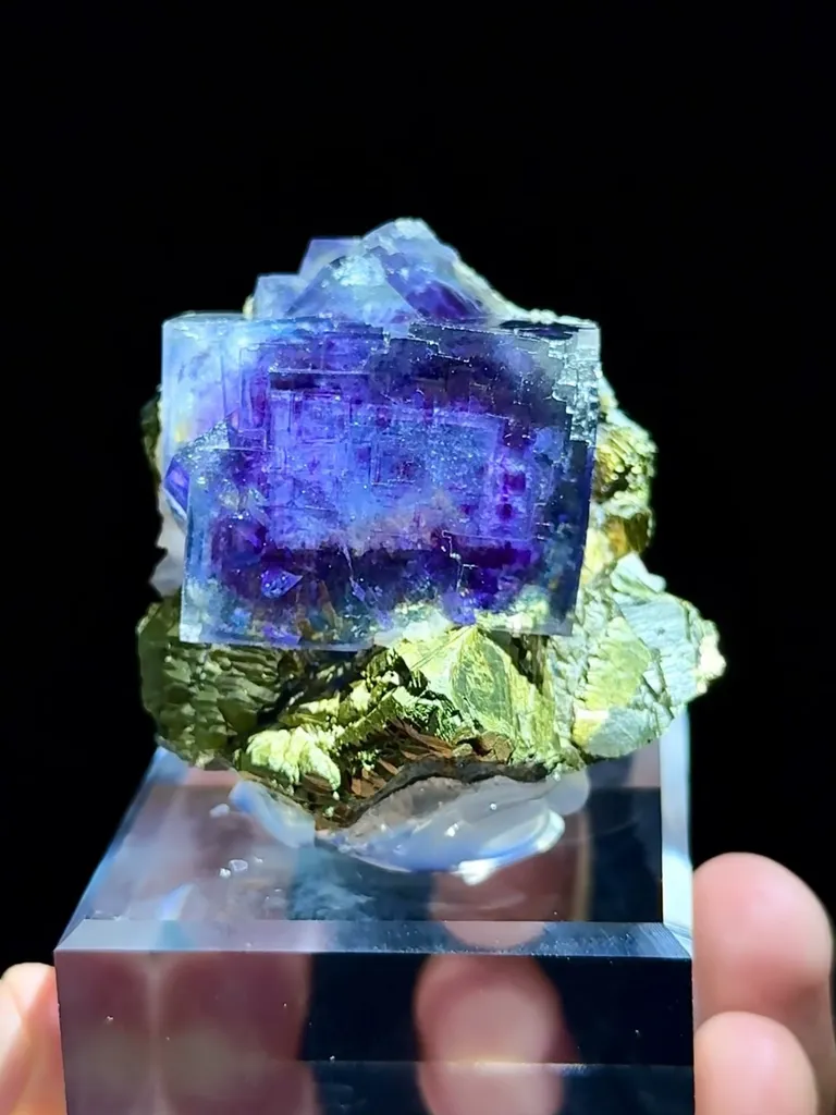 Natural Purple Phantom Fluorite Coexists with Pyrite comes from Yaogangxian,Hunan 45*40*40MM - image 5