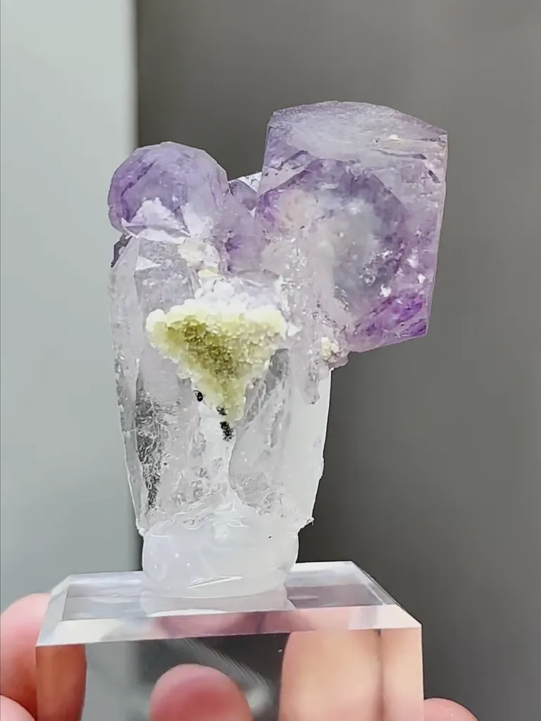 Natural Purple Phantom Fluorite coexists with Quartz comes from Yaogangxian,Hunan 35*30*50MM - image 4
