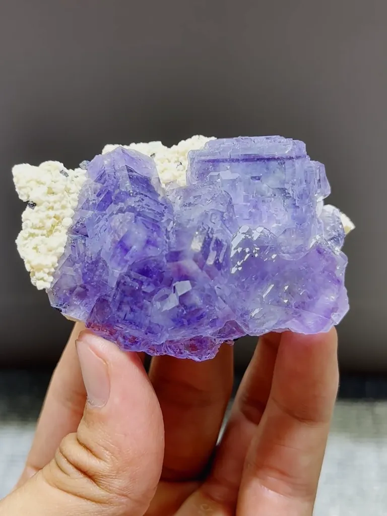 Natural Purple Phantom Fluorite comes from Shizhuyuan,Chenzhou 75*20*45MM image