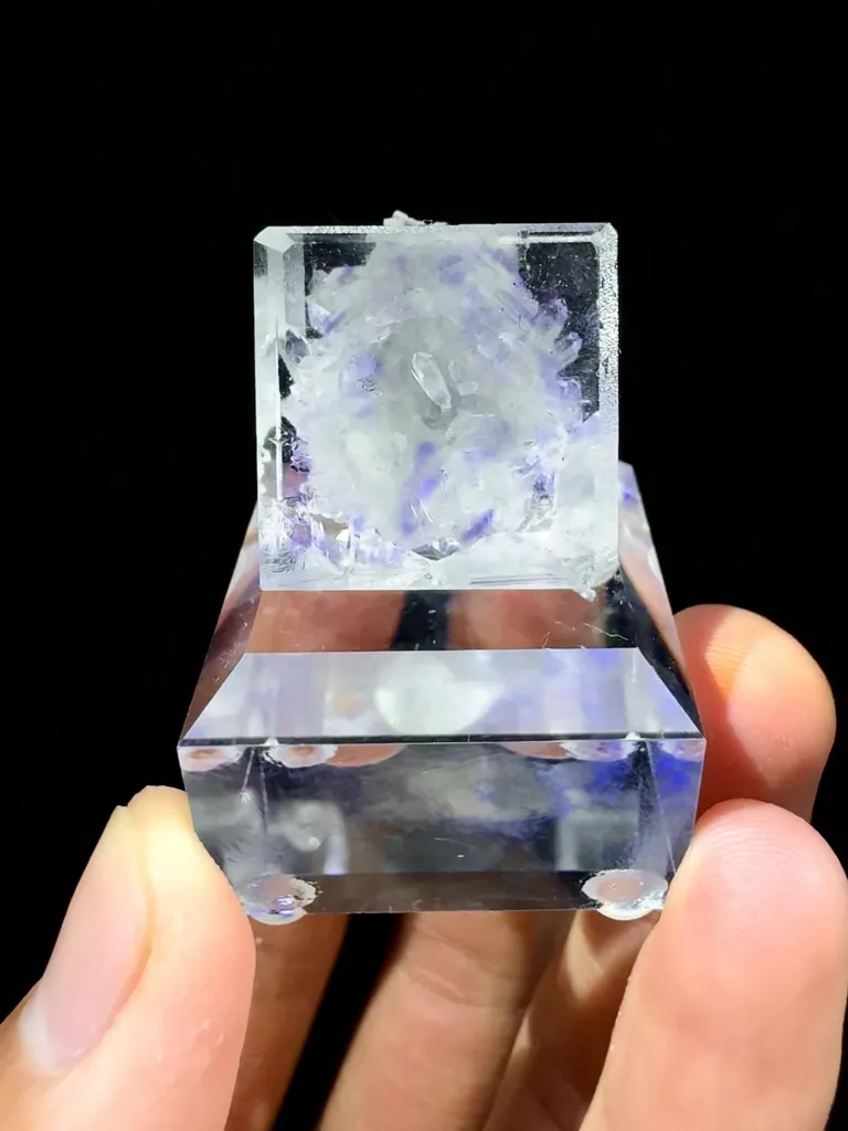 Natural Purple Phantom Fluorite comes from Yaogangxian, Hunan 20*20*20 MM - image 5