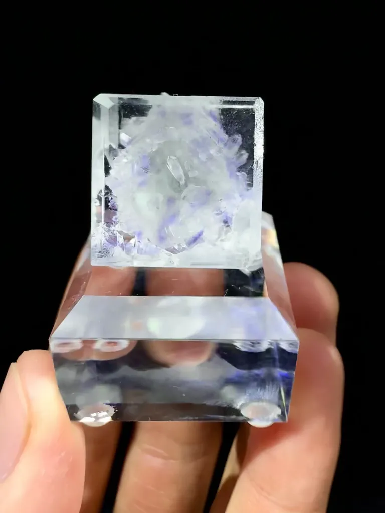 Natural Purple Phantom Fluorite comes from Yaogangxian, Hunan 20*20*20 MM - image 3