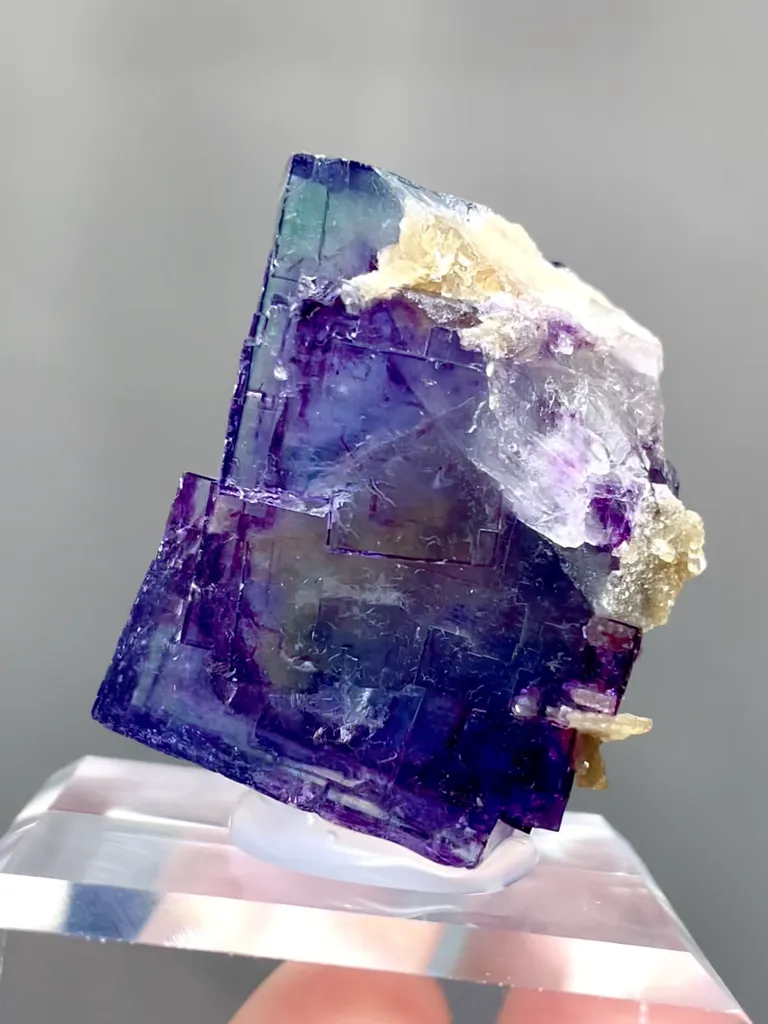 Natural Purple Phantom Fluorite comes from Yaogangxian,Hunan 25*30*35MM - image 3