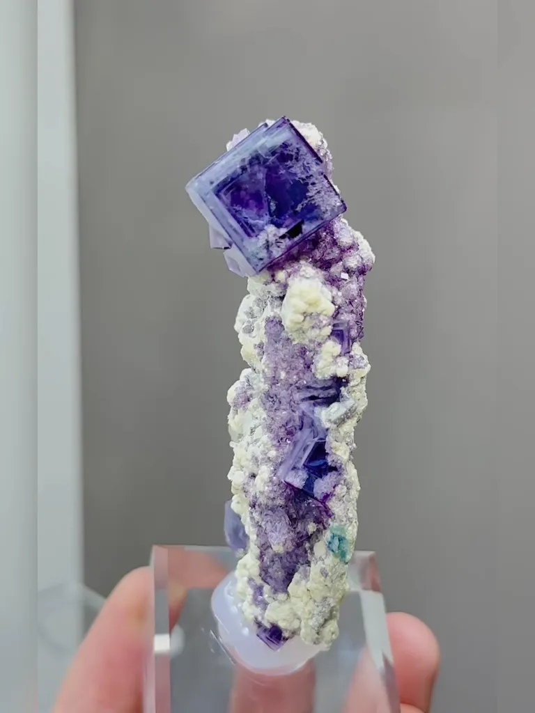 Natural Purple Phantom Fluorite comes from Yaogangxian,Hunan 25*35*75MM - image 3