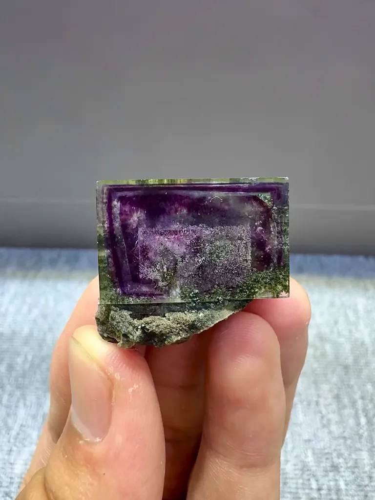 Natural Purple Phantom Fluorite comes from Yaogangxian,Hunan 30*15*25MM image