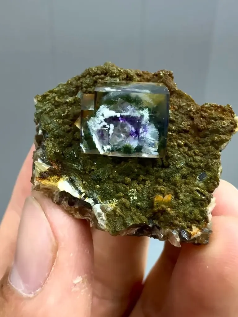 Natural Purple Phantom Fluorite comes from Yaogangxian,Hunan 30*30*19MM - image 2
