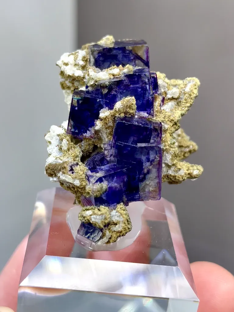Natural  Purple Phantom  Fluorite comes from Yaogangxian,Hunan 30*30*25MM image