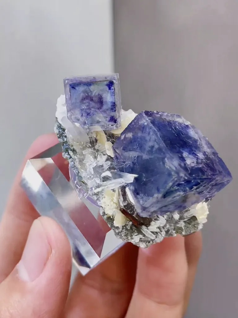 Natural Purple Phantom Fluorite comes from Yaogangxian,Hunan 40*29*22MM - image 4