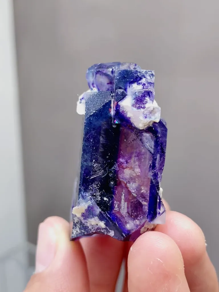 Natural Purple Phantom Fluorite comes from Yindu,Inner Mongolia 20*25*40MM image