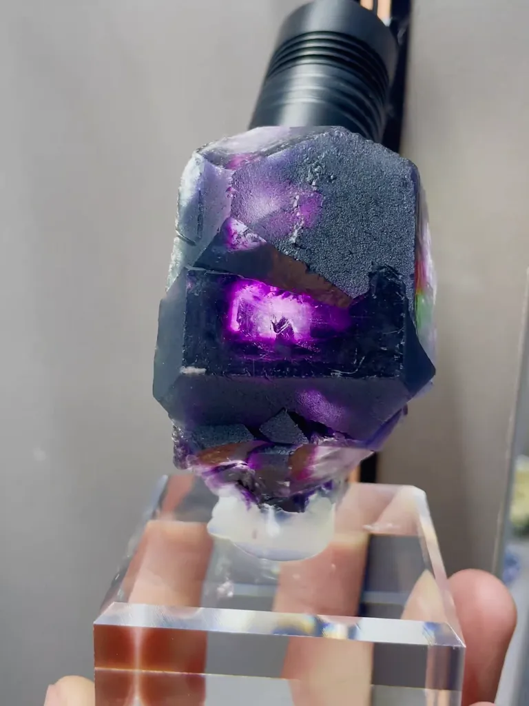 Natural Purple Phantom Fluorite comes from Yindu,Inner Mongolia 45*30*55MM - image 2
