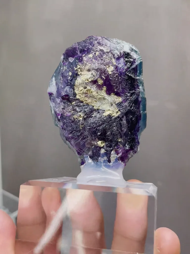 Natural Purple Phantom Fluorite comes from Yindu,Inner Mongolia 45*30*55MM - image 6