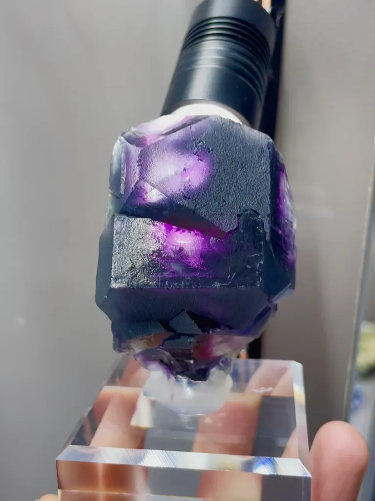 Natural Purple Phantom Fluorite comes from Yindu,Inner Mongolia 45*30*55MM image