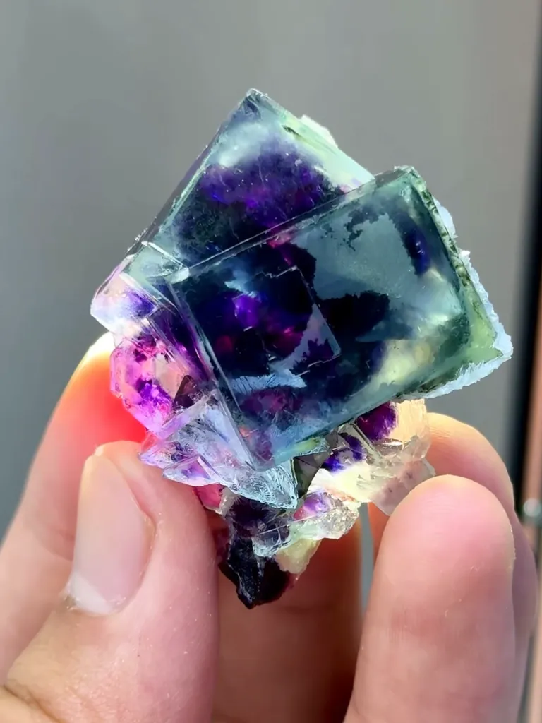 Natural Purple Phantom Fluorite comes from Yindu,Inner Mongolia 52*40*20MM - image 2