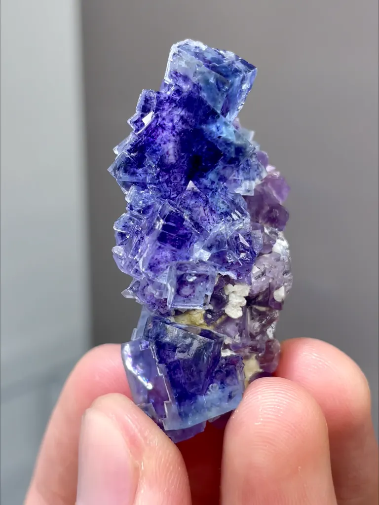 Natural Purple Phantom Fluorite comes from Yindu,Neimenggu 15*20*40MM - image 3