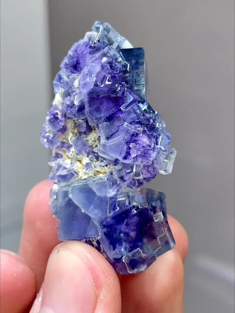 Natural Purple Phantom Fluorite comes from Yindu,Neimenggu 15*20*40MM - image 4