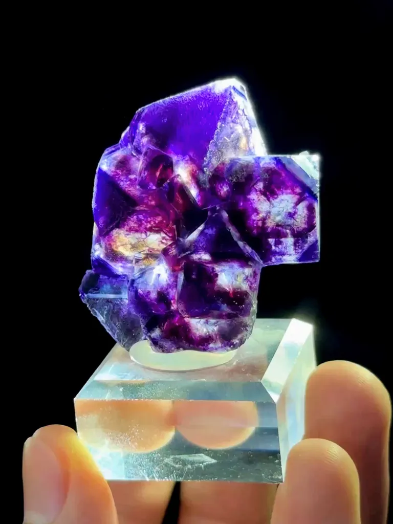 Natural Purple Phantom Fluorite comes from Yindu,Neimenggu 30*20*35MM - image 3