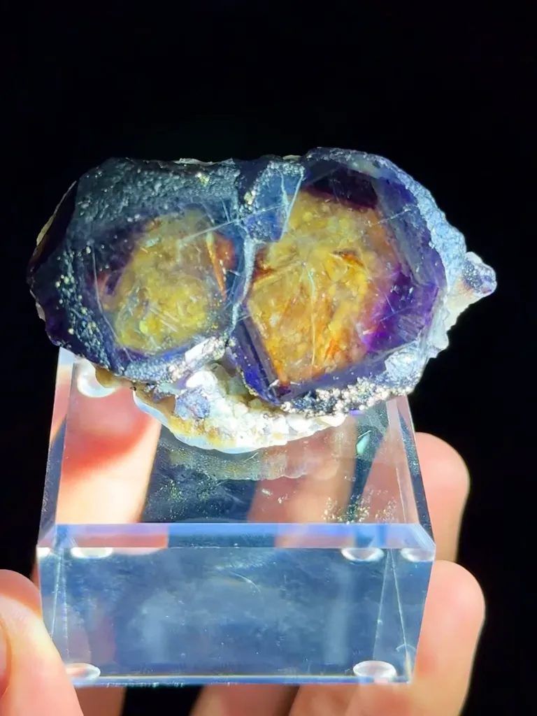 Natural Purple Phantom Fluorite comes from Yindu,Neimenggu 60*20*30 MM image