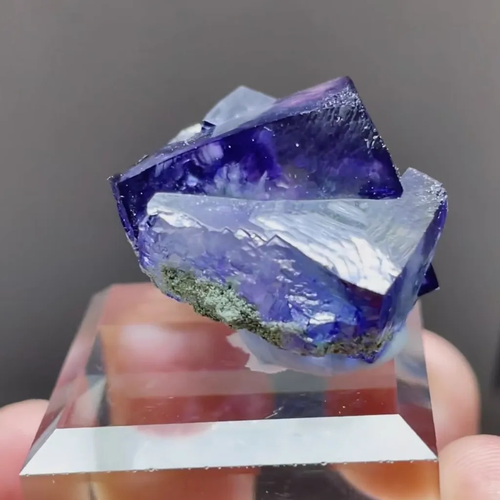 Natural Purple Phantom Fluorite from Yaogangxian,Hunan 25*25*20MM - image 2