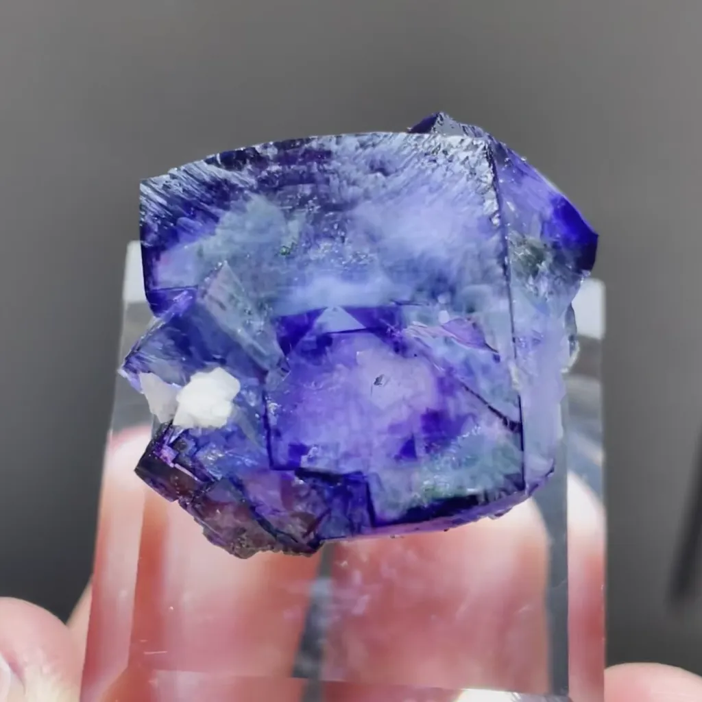 Natural Purple Phantom Fluorite from Yaogangxian,Hunan 25*25*20MM - image 4