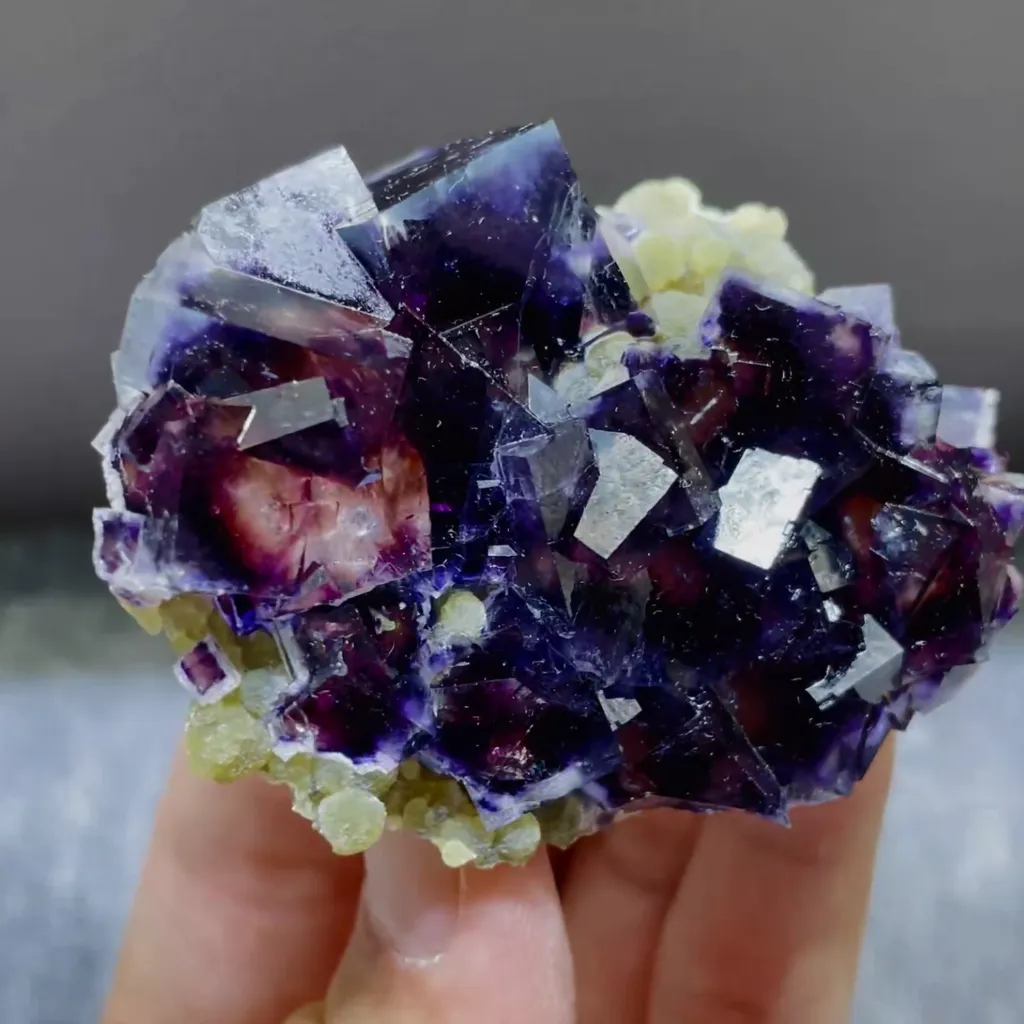 Natural Purple Phantom Fluorite from Yindu,Inner Mongolia 65*50*25MM image