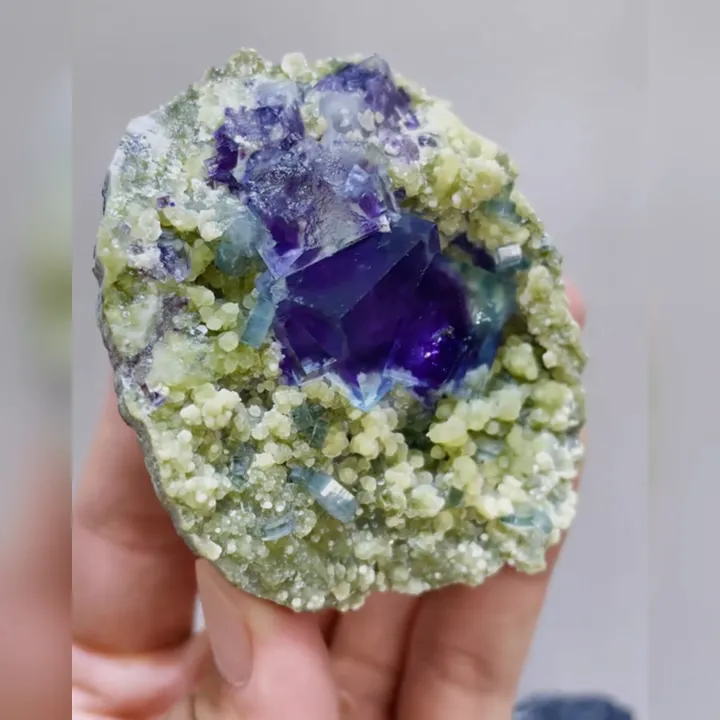 Natural Purple Phantom Fluorite & Mica, Mineral Specimen: Yindu,Inner Mongolia (50*75*25mm) - image 4