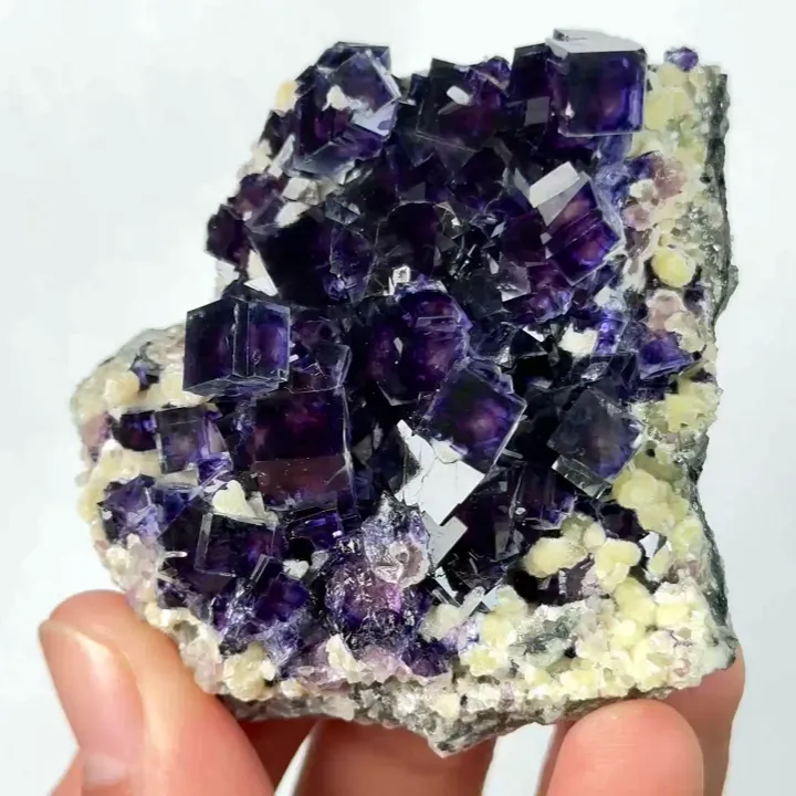 Natural Purple Phantom Fluorite, Mineral Specimen: Yindu,Inner Mongolia (60*60*25MM) image