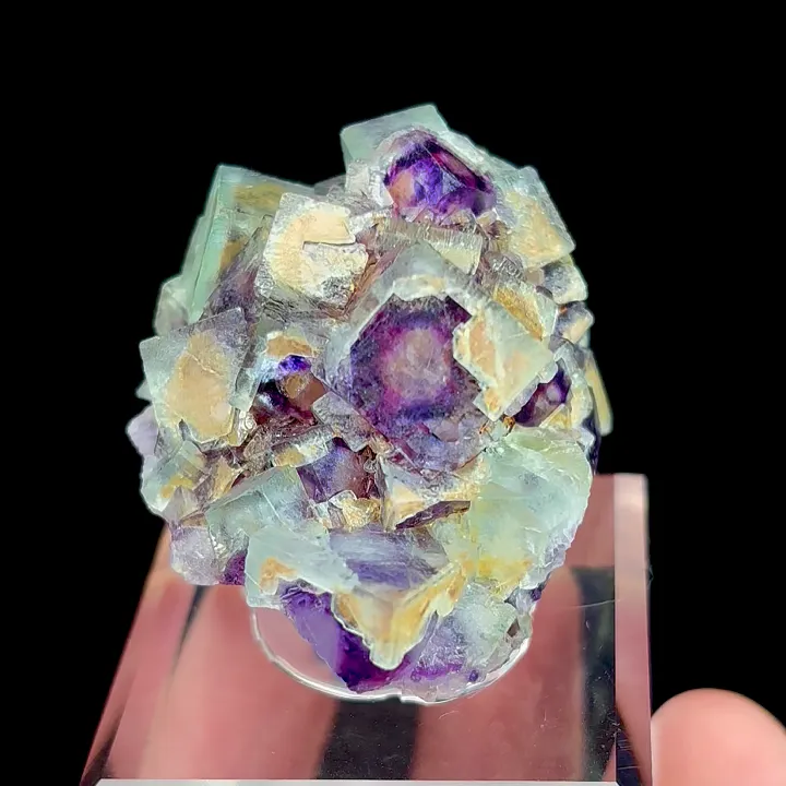 Natural Purple Phantom Fluorite, Mineral Specimen:Yaogangxian,Hunan (35*45*30MM) image