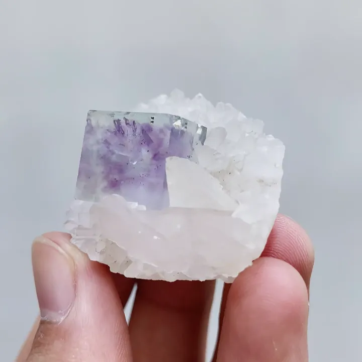 Natural Purple Phantom Fluorite & Quartz,Mineral Specimen:Zhejiang,China (40*35*20MM) image