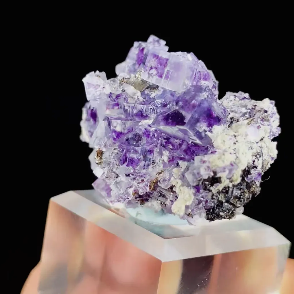 Natural Purple Phantom Fluorite Symbiosis comes from Yindu,Inner Mongolia 35*30*20MM - image 5