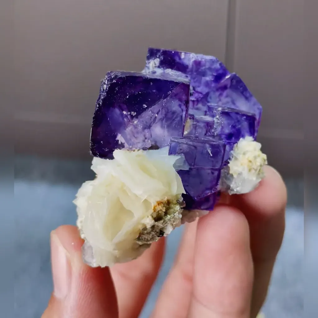 Natural Purple Phantom Fluorite with Calcite and Quartz Symbiosis comes from Yaogangxian,Hunan 50*45*35MM - image 3